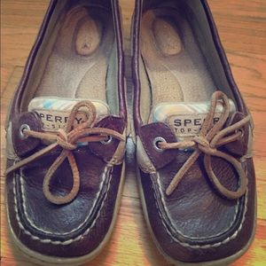 Sperry’s size 7.5